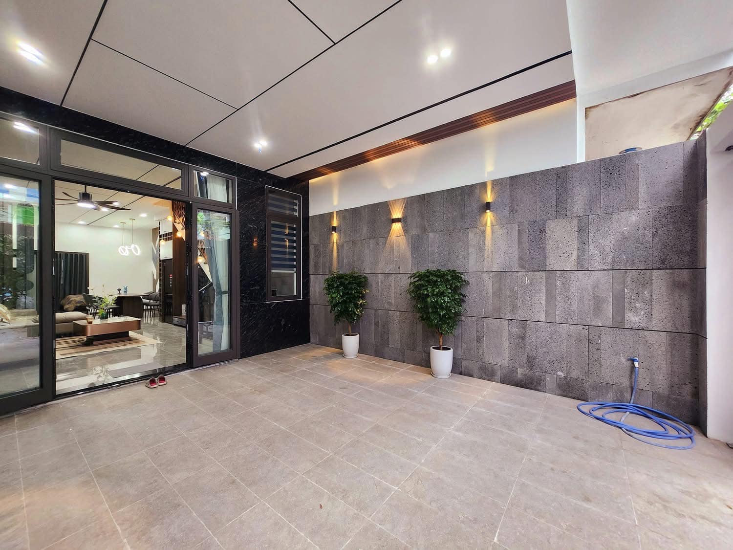 Nhà 3 tầng hiện đại 41 - phối cảnh 5